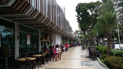 East Village (D16), Retail #329907431